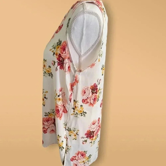 Chris and Carol Rayon Floral Tank - Picture 2 of 6